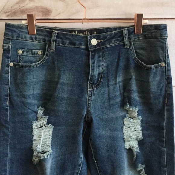 Urban Chic Denim Jeans - Picture 2 of 8